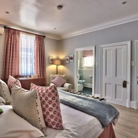 Parker Cottage Guesthouse-2